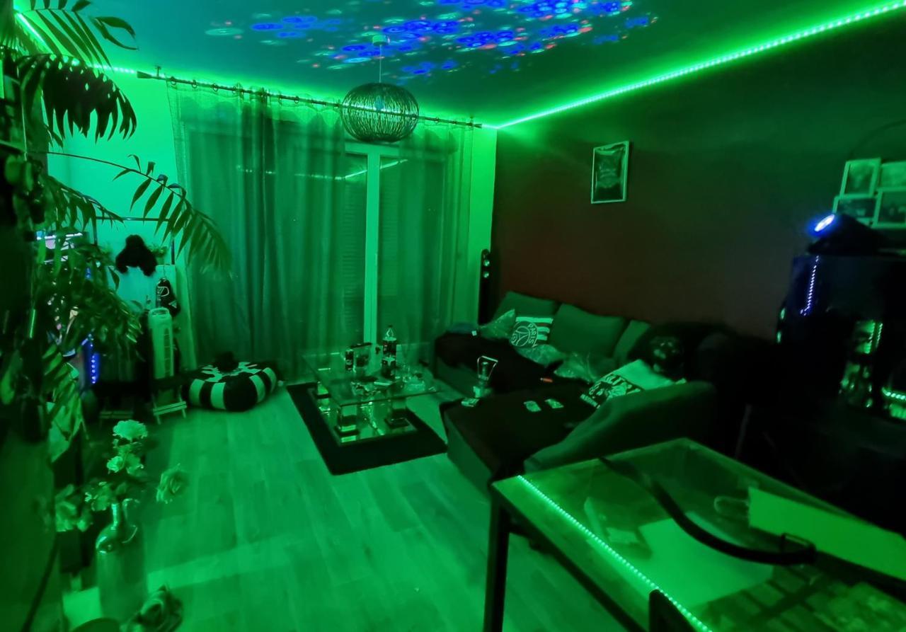 Love Room Sexy Love Cosy Lib Proche Centre Gare A Pied Aulnay-sous-Bois Ngoại thất bức ảnh